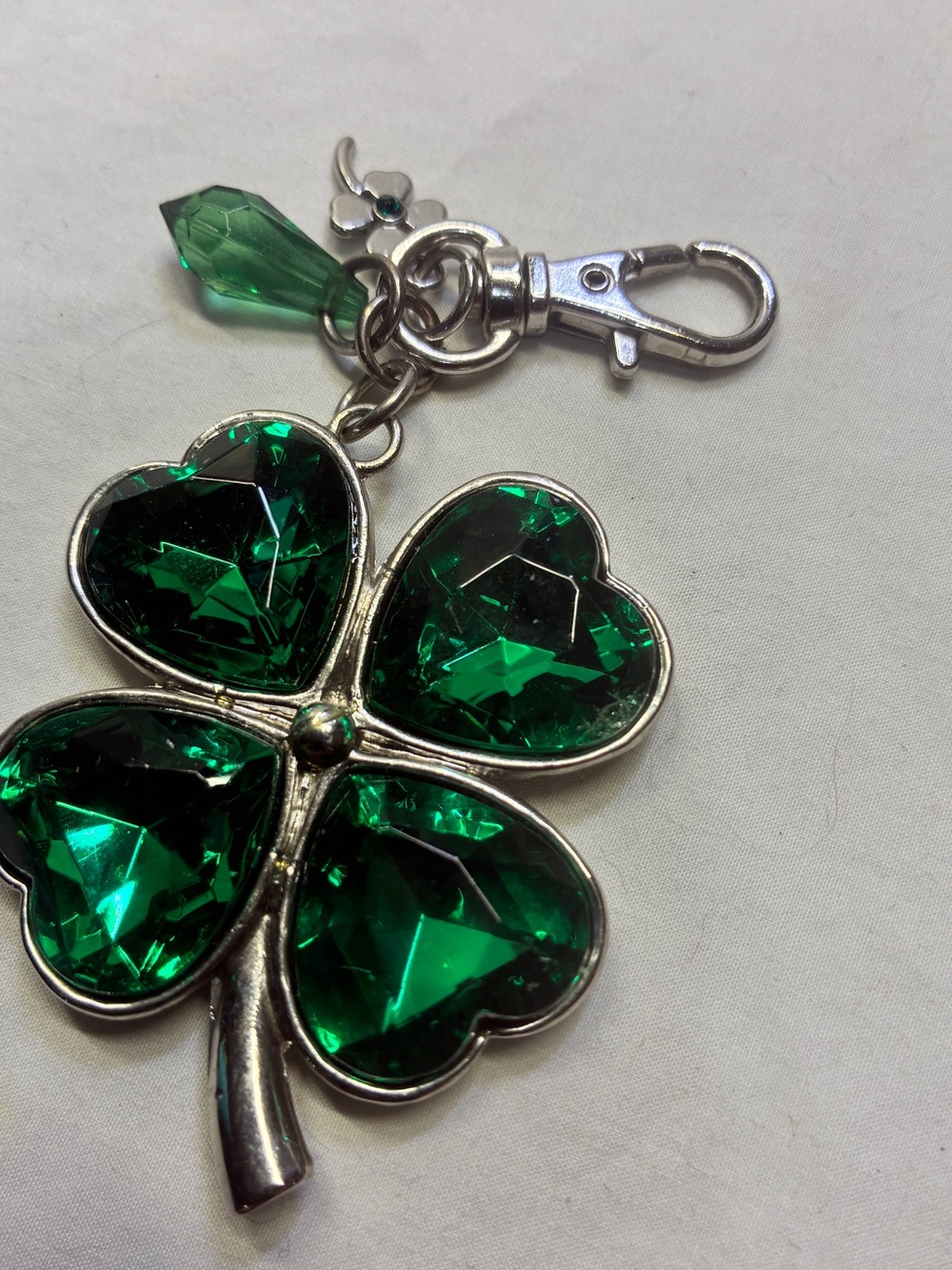 Vintage Avon Inspirational Keychain Charm Shamrock Luck